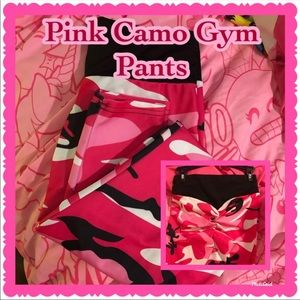 🦩Pink Camo Gym Pants Ruching Buns